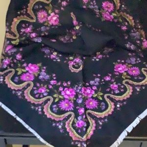 Vintage Wool Chalis scarf